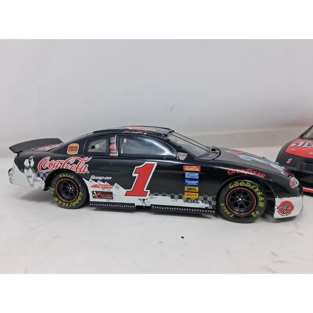 1:24 Action Dale Earnhardt/Coca Cola 1998 Monte Carlo + 1997 Gargoyles Pontiac H